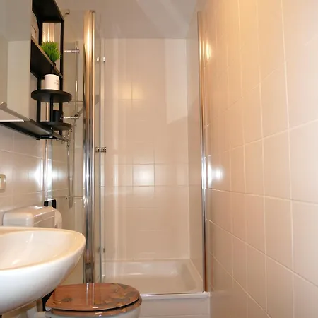 Ostsee- Strandkoerbchen- Achterwasser Apartment *